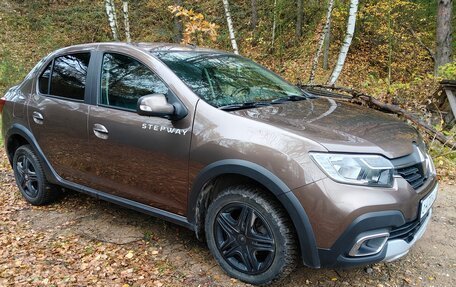 Renault Logan II, 2020 год, 1 180 000 рублей, 2 фотография