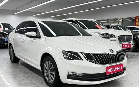 Skoda Octavia, 2022 год, 1 285 000 рублей, 1 фотография
