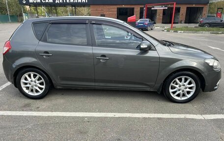 KIA cee'd I рестайлинг, 2011 год, 590 000 рублей, 15 фотография