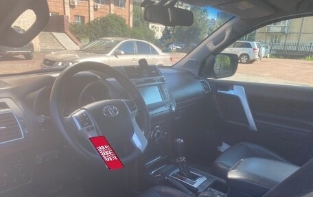 Toyota Land Cruiser Prado 150 рестайлинг 2, 2014 год, 3 100 000 рублей, 12 фотография