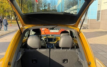 Volkswagen Beetle, 2016 год, 2 300 000 рублей, 8 фотография