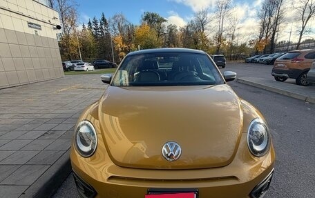 Volkswagen Beetle, 2016 год, 2 300 000 рублей, 15 фотография