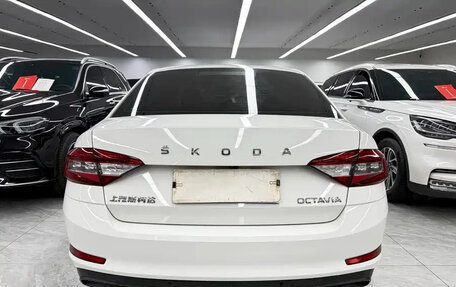 Skoda Octavia, 2022 год, 1 285 000 рублей, 5 фотография