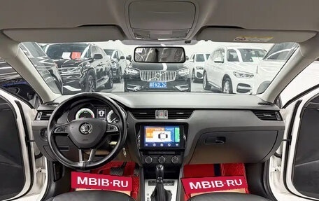 Skoda Octavia, 2022 год, 1 285 000 рублей, 7 фотография