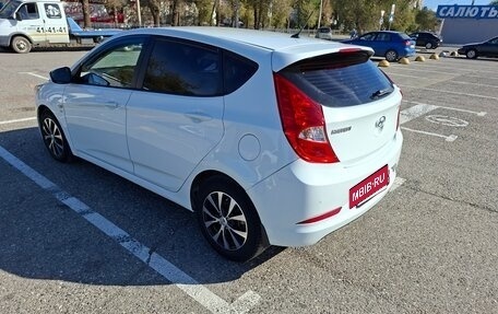 Hyundai Solaris II рестайлинг, 2014 год, 910 000 рублей, 5 фотография