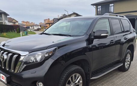 Toyota Land Cruiser Prado 150 рестайлинг 2, 2016 год, 4 300 000 рублей, 1 фотография