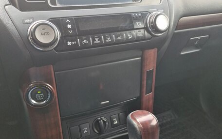 Toyota Land Cruiser Prado 150 рестайлинг 2, 2016 год, 4 300 000 рублей, 7 фотография