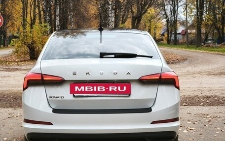 Skoda Rapid II, 2021 год, 1 700 000 рублей, 9 фотография