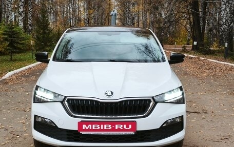 Skoda Rapid II, 2021 год, 1 700 000 рублей, 8 фотография