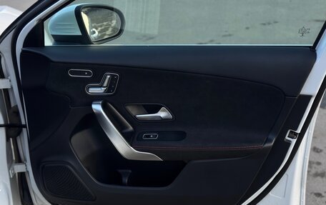 Mercedes-Benz A-Класс AMG, 2020 год, 3 600 000 рублей, 33 фотография