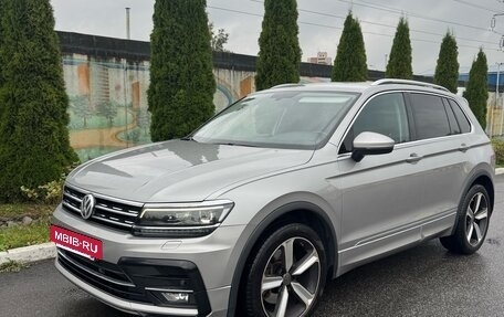 Volkswagen Tiguan II, 2017 год, 2 250 000 рублей, 2 фотография