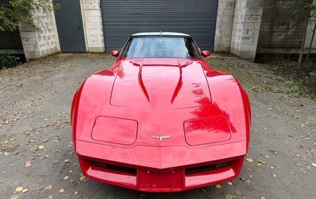 Chevrolet Corvette C3, 1980 год, 2 700 000 рублей, 3 фотография