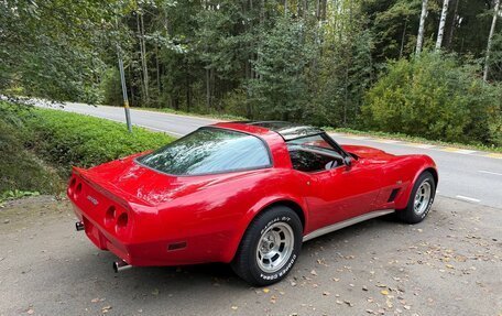 Chevrolet Corvette C3, 1980 год, 2 700 000 рублей, 5 фотография