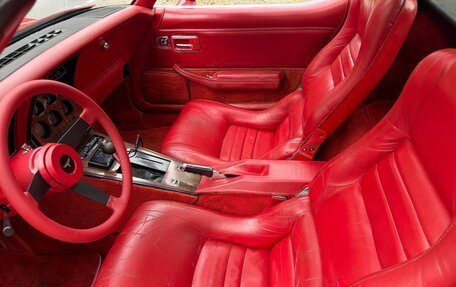 Chevrolet Corvette C3, 1980 год, 2 700 000 рублей, 10 фотография