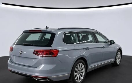 Volkswagen Passat B8 рестайлинг, 2022 год, 2 082 000 рублей, 2 фотография