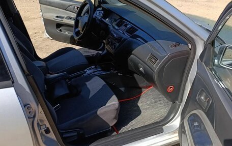 Mitsubishi Lancer IX, 2004 год, 300 000 рублей, 6 фотография