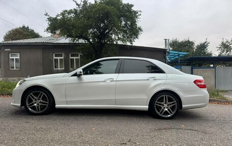 Mercedes-Benz E-Класс, 2011 год, 1 500 000 рублей, 3 фотография