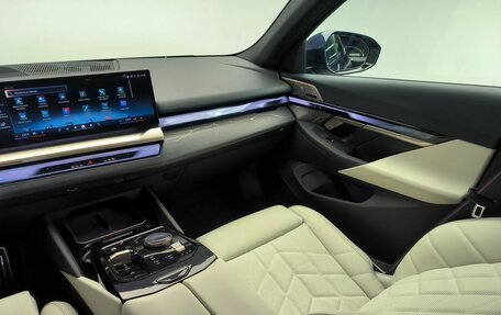 BMW 5 серия, 2024 год, 11 500 000 рублей, 14 фотография