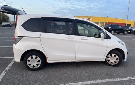 Honda Freed I, 2014 год, 1 400 000 рублей, 8 фотография