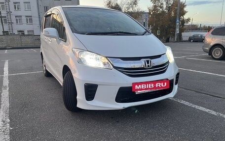 Honda Freed I, 2014 год, 1 400 000 рублей, 9 фотография
