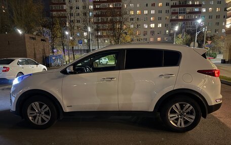 KIA Sportage IV рестайлинг, 2018 год, 2 400 000 рублей, 2 фотография