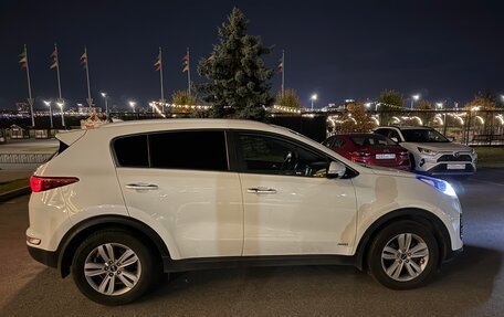 KIA Sportage IV рестайлинг, 2018 год, 2 400 000 рублей, 3 фотография