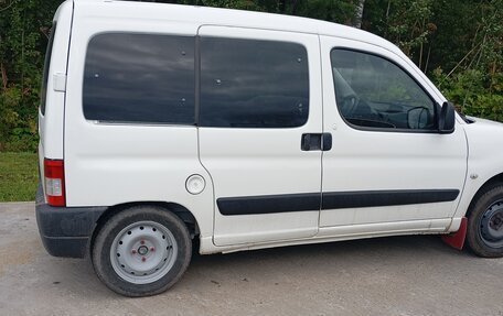 Peugeot Partner II рестайлинг 2, 2006 год, 260 000 рублей, 3 фотография