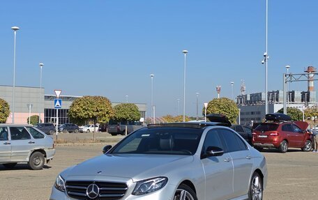 Mercedes-Benz E-Класс, 2019 год, 3 600 000 рублей, 1 фотография