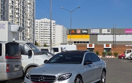 Mercedes-Benz E-Класс, 2019 год, 3 600 000 рублей, 18 фотография