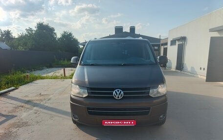 Volkswagen Caravelle T5, 2011 год, 1 650 000 рублей, 1 фотография
