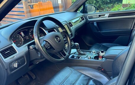 Volkswagen Touareg III, 2016 год, 2 800 000 рублей, 8 фотография