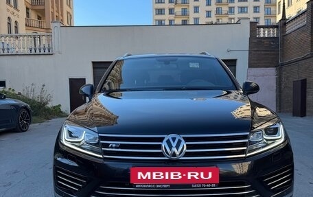 Volkswagen Touareg III, 2016 год, 2 800 000 рублей, 2 фотография