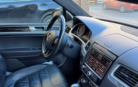 Volkswagen Touareg III, 2016 год, 2 800 000 рублей, 13 фотография
