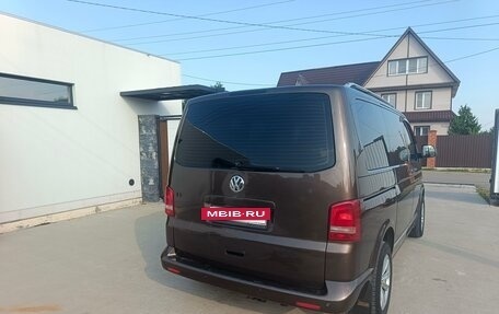 Volkswagen Caravelle T5, 2011 год, 1 650 000 рублей, 4 фотография