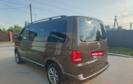 Volkswagen Caravelle T5, 2011 год, 1 650 000 рублей, 5 фотография