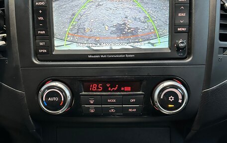Mitsubishi Pajero IV, 2012 год, 2 450 000 рублей, 26 фотография
