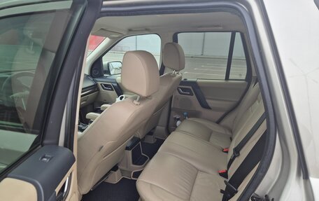 Land Rover Freelander II рестайлинг 2, 2013 год, 1 750 000 рублей, 29 фотография