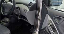 Toyota Vitz, 2001 год, 395 000 рублей, 8 фотография