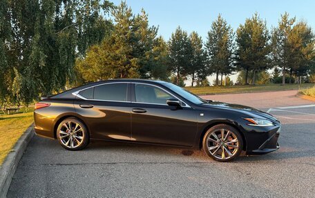 Lexus ES VII, 2019 год, 5 500 000 рублей, 2 фотография