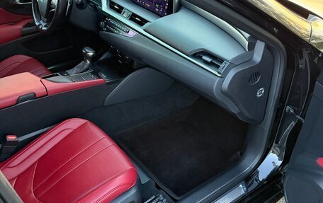 Lexus ES VII, 2019 год, 5 500 000 рублей, 25 фотография