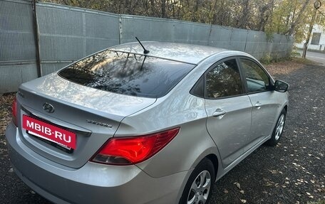 Hyundai Solaris II рестайлинг, 2014 год, 800 000 рублей, 5 фотография