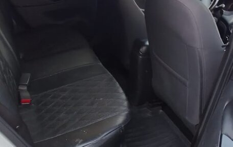 Hyundai Solaris II рестайлинг, 2012 год, 570 000 рублей, 12 фотография