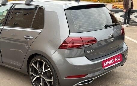 Volkswagen Golf VII, 2020 год, 1 900 000 рублей, 8 фотография
