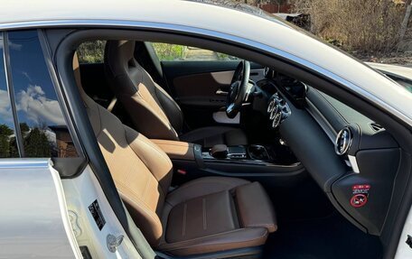 Mercedes-Benz CLA, 2021 год, 4 500 000 рублей, 4 фотография