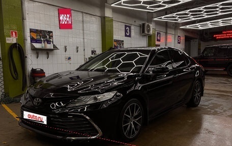 Toyota Camry, 2021 год, 3 400 000 рублей, 1 фотография