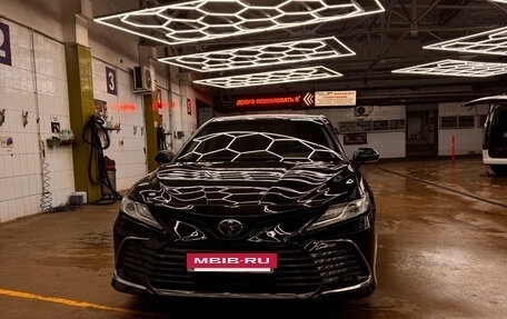Toyota Camry, 2021 год, 3 400 000 рублей, 3 фотография