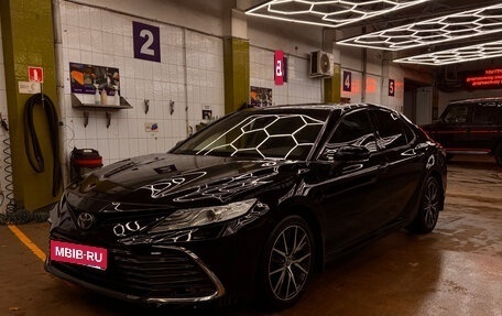 Toyota Camry, 2021 год, 3 400 000 рублей, 4 фотография