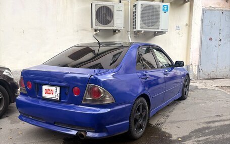 Toyota Altezza, 2000 год, 650 000 рублей, 2 фотография