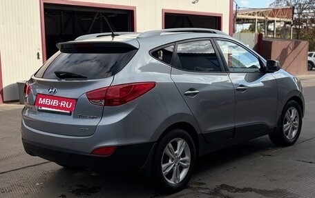 Hyundai Tucson III, 2011 год, 1 300 000 рублей, 6 фотография