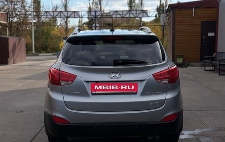 Hyundai Tucson III, 2011 год, 1 300 000 рублей, 5 фотография